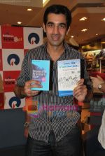at Love Life and relationship discussion n book launch in Reliance Time Out, Bandra on 8th May 2010 (26).JPG